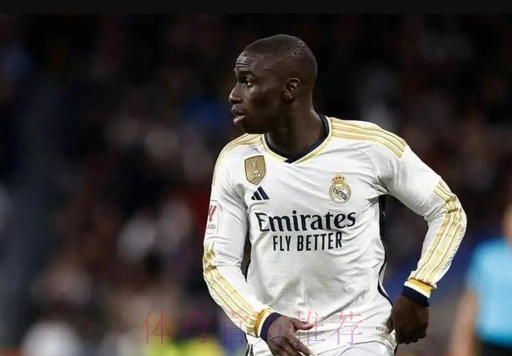 记者：考虑门迪伤病 皇马或拒绝对加西亚的报价